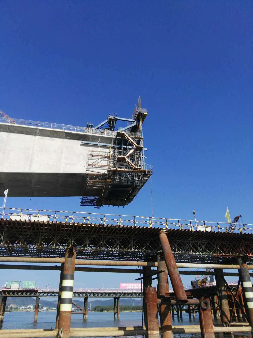 連續(xù)梁張拉、壓漿技術(shù)交底
